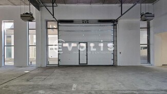 Plus de détails pour Local d'activités à louer