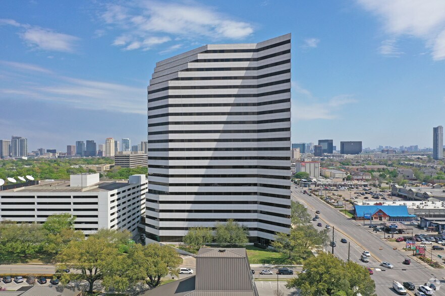 5718 Westheimer Rd, Houston, TX à louer - Photo du bâtiment - Image 2 de 28