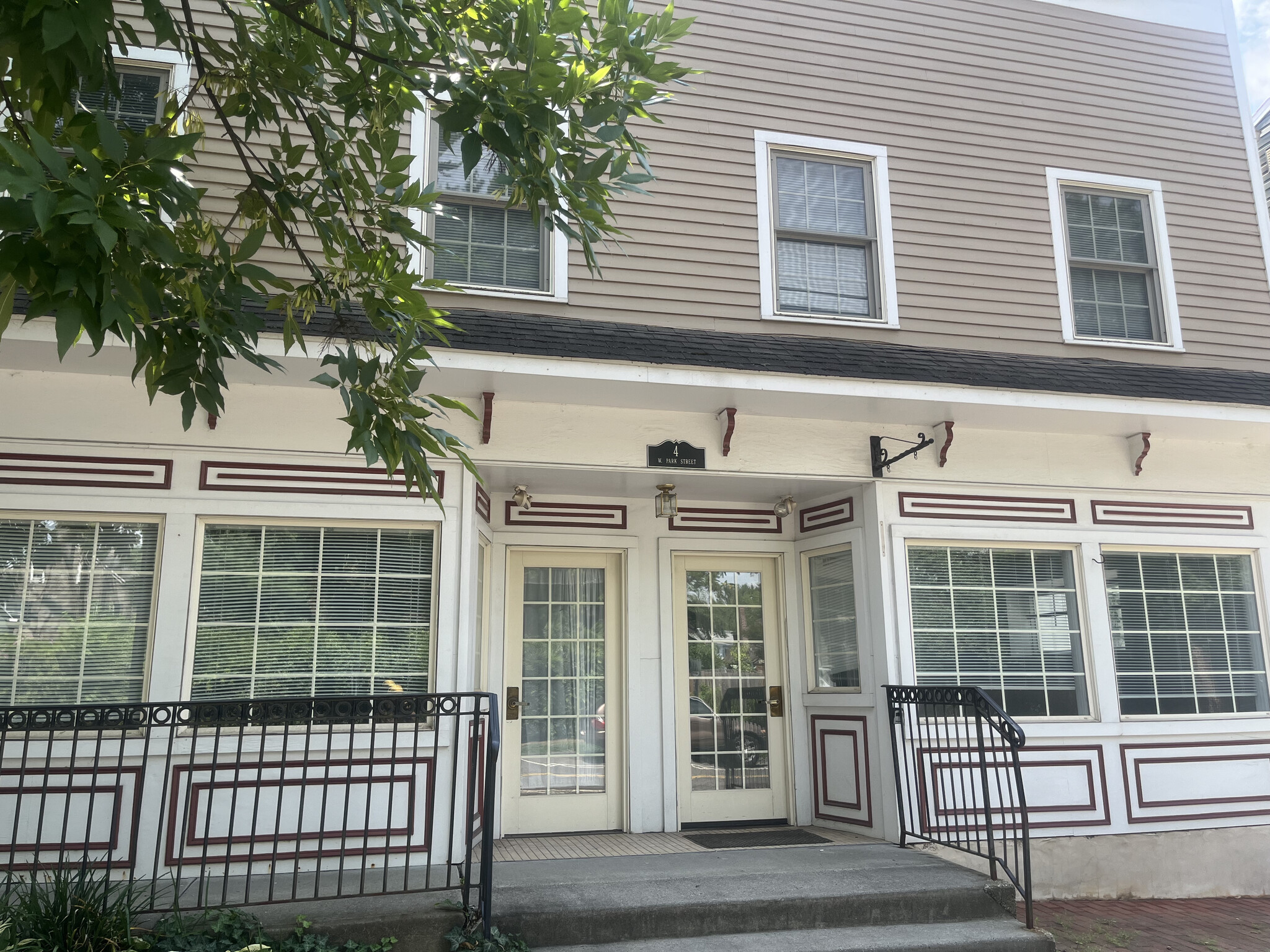 102 Farnsworth Ave, Bordentown, NJ for lease Building Photo- Image 1 of 6