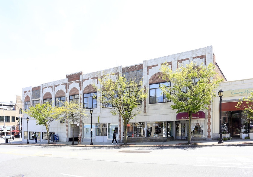 151 E Post Rd, White Plains, NY for lease - Building Photo - Image 2 of 10