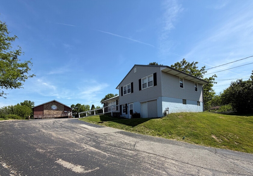 4369-4371 Northern Pike, Monroeville, PA for sale - Building Photo - Image 2 of 3