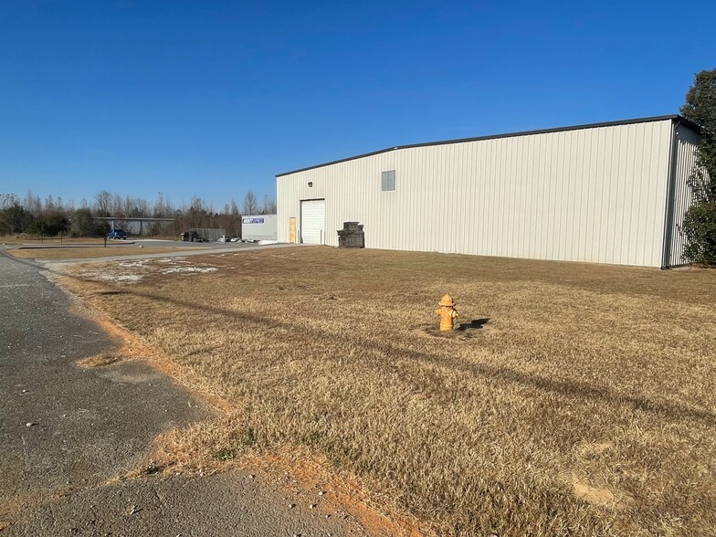 265 Warehouse Rd, Morrison, TN à vendre - Photo du bâtiment - Image 3 de 3