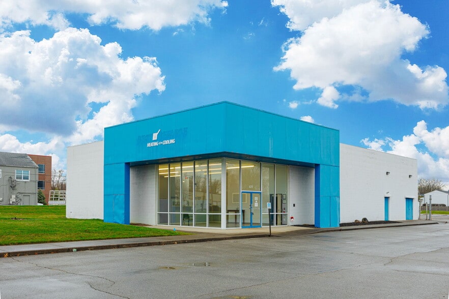 4011 E Main St, Columbus, OH for lease - Primary Photo - Image 1 of 25