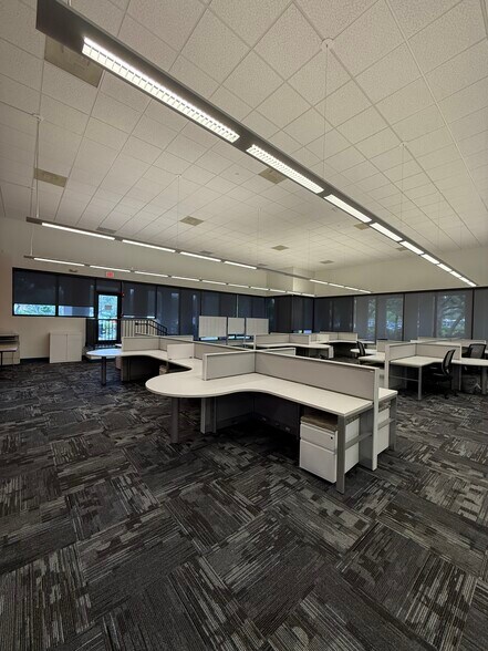 501 Village Blvd, West Palm Beach, FL à louer - Photo intérieure - Image 3 de 16