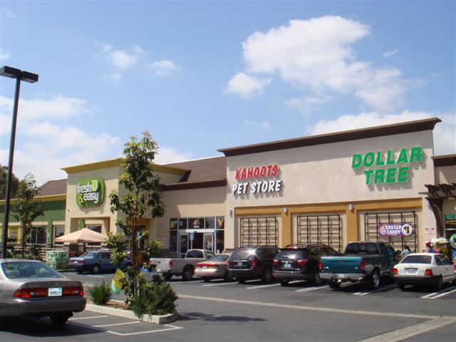 1051-1115 S Main Ave, Fallbrook, CA à louer - Photo du bâtiment - Image 1 de 3