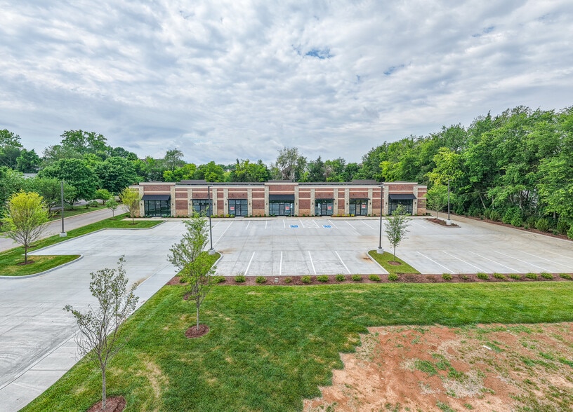 2216 Dr Martin Luther King Blvd, Murfreesboro, TN for lease - Building Photo - Image 3 of 39
