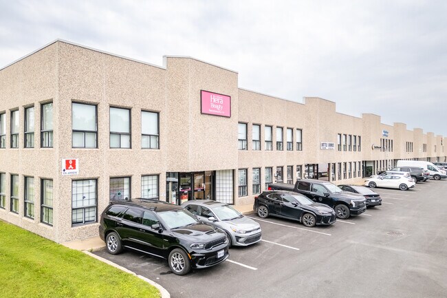 More details for 3539-3591 Rue Ashby, Saint-Laurent, QC - Industrial for Lease