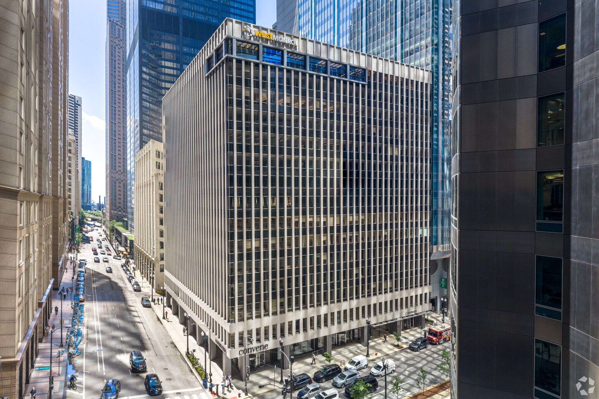 311 W Monroe St, Chicago, IL à louer Photo du bâtiment- Image 1 de 95