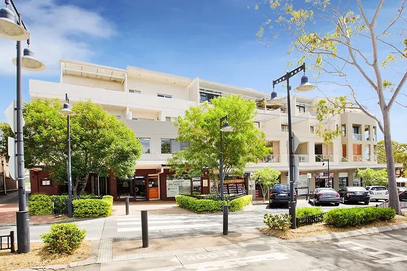 112 Majors Bay Rd, Concord for lease Primary Photo- Image 1 of 2