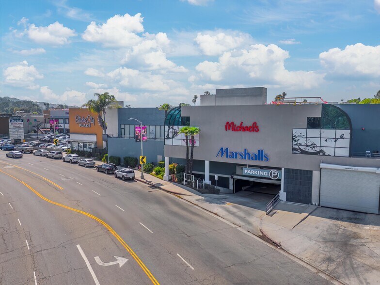 11211-11239 Ventura Blvd, Studio City, CA à louer - Photo du bâtiment - Image 2 de 5