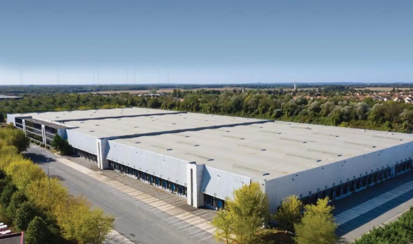 Office in Savigny-le-Temple for lease Building Photo- Image 1 of 5