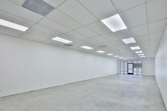 514-548 Palisades Dr, Pacific Palisades, CA for lease Interior Photo- Image 1 of 2