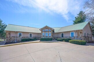 Plus de détails pour 425 W Pine St, Raymore, MO - Bureau à vendre