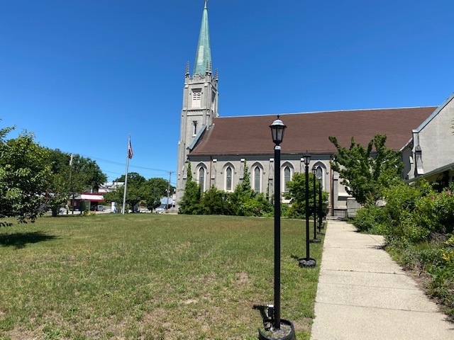 305 Broad St, Cumberland, RI à vendre - Photo principale - Image 1 de 1