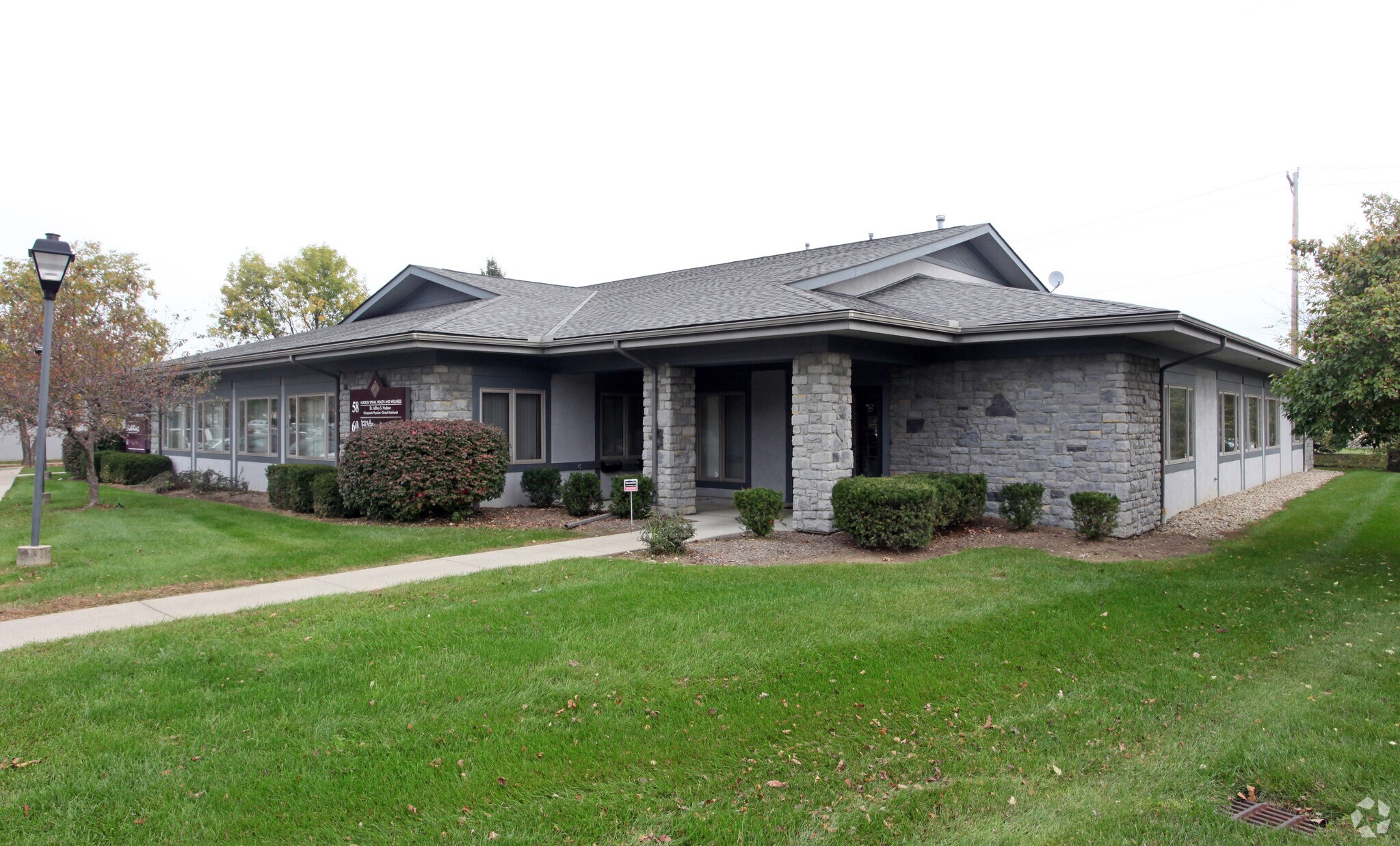 54-62 Westerview Dr, Westerville, OH à louer Photo du bâtiment- Image 1 de 3