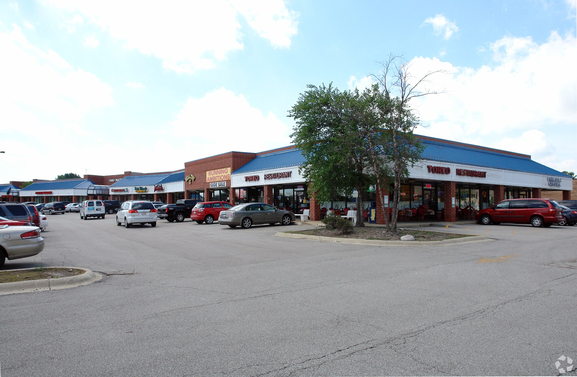 355-385 W Northwest Hwy, Palatine, IL for lease Building Photo- Image 1 of 22