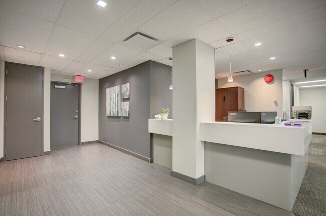 Plus de détails pour 1509 Centre St SW, Calgary, AB - Bureau à louer