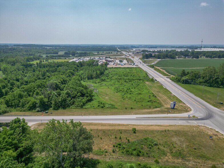 9377 S State Road 39, Mooresville, IN à vendre - Photo du bâtiment - Image 1 de 14