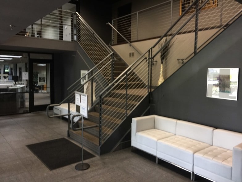 6900 Shady Oak Rd, Eden Prairie, MN for lease - Interior Photo - Image 2 of 5