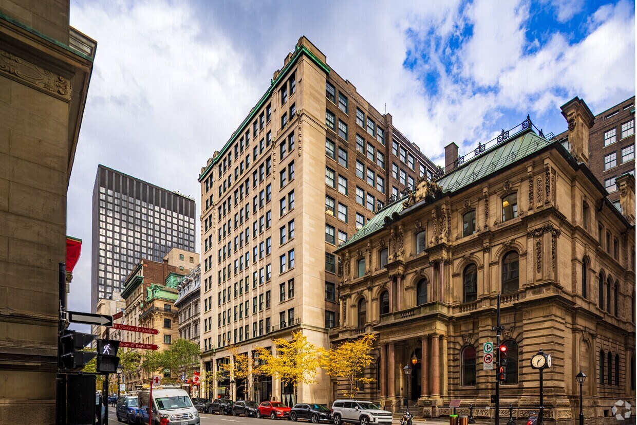276-288 Rue Saint-Jacques, Montréal, QC for lease Building Photo- Image 1 of 3