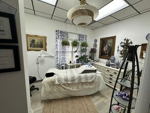 370 Neff Ave, Harrisonburg, VA for lease Interior Photo- Image 2 of 8