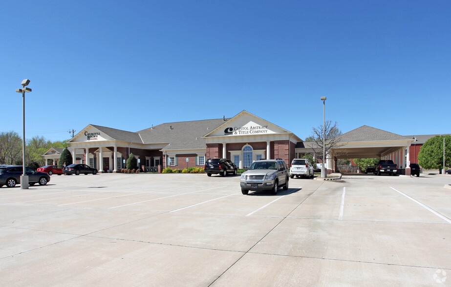 201 N Bryant Ave, Edmond, OK for sale - Building Photo - Image 2 of 5