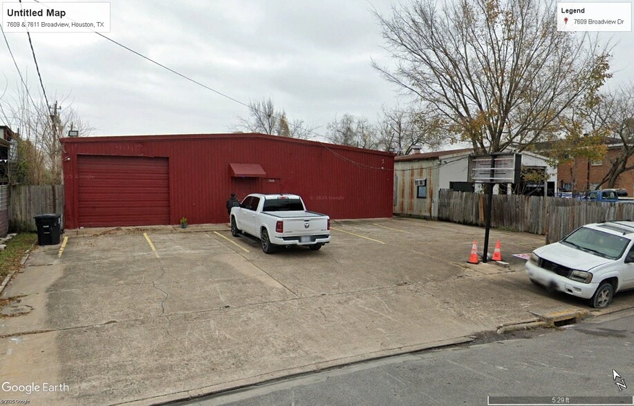 7609 Broadview Dr, Houston, TX à vendre - Photo du bâtiment - Image 2 de 4