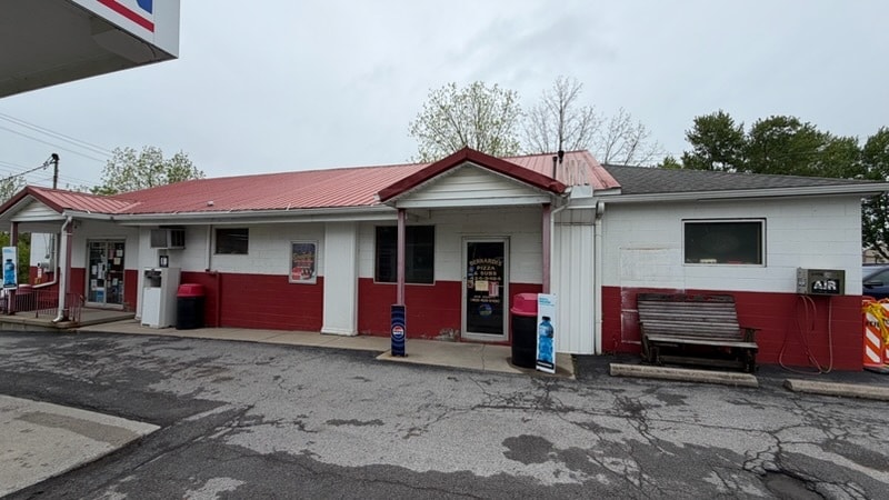 7195 Rapids Rd, Lockport, NY for sale - Primary Photo - Image 1 of 5
