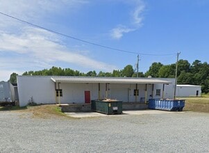206 E Frazier Ave, Liberty, NC for lease Building Photo- Image 2 of 2