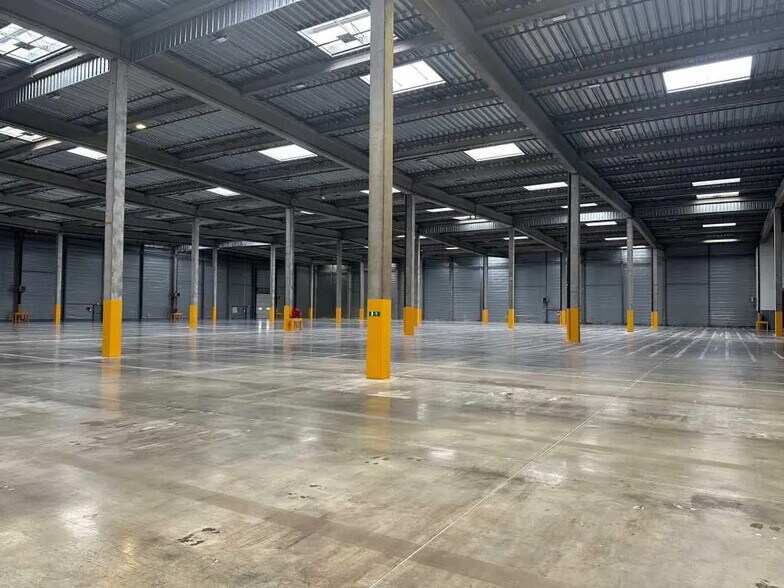 Bureau dans Saint-Quentin-Fallavier à louer - Photo intérieure - Image 2 de 6