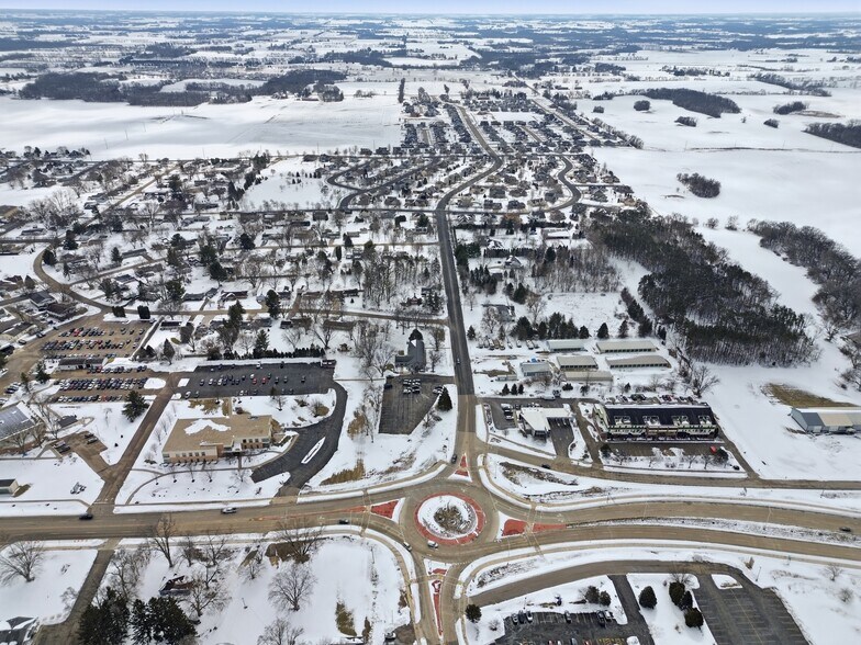 225 Hoel Ave, Stoughton, WI for sale - Aerial - Image 3 of 37