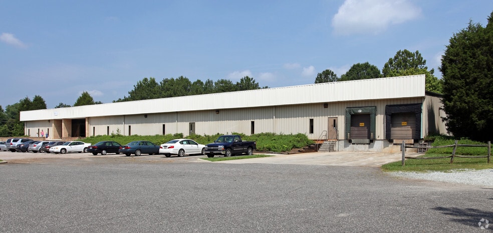 328 Elizabeth Brady Rd, Hillsborough, NC for lease - Building Photo - Image 2 of 11
