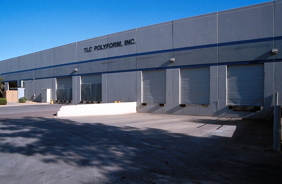 3935 W Adams St, Phoenix, AZ à louer - Autre - Image 2 de 9