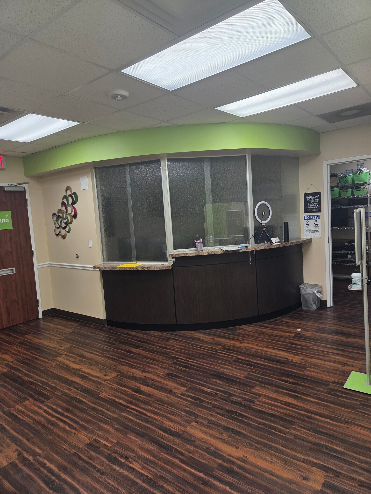 2191 9th Ave N, Saint Petersburg, FL for lease Interior Photo- Image 1 of 9