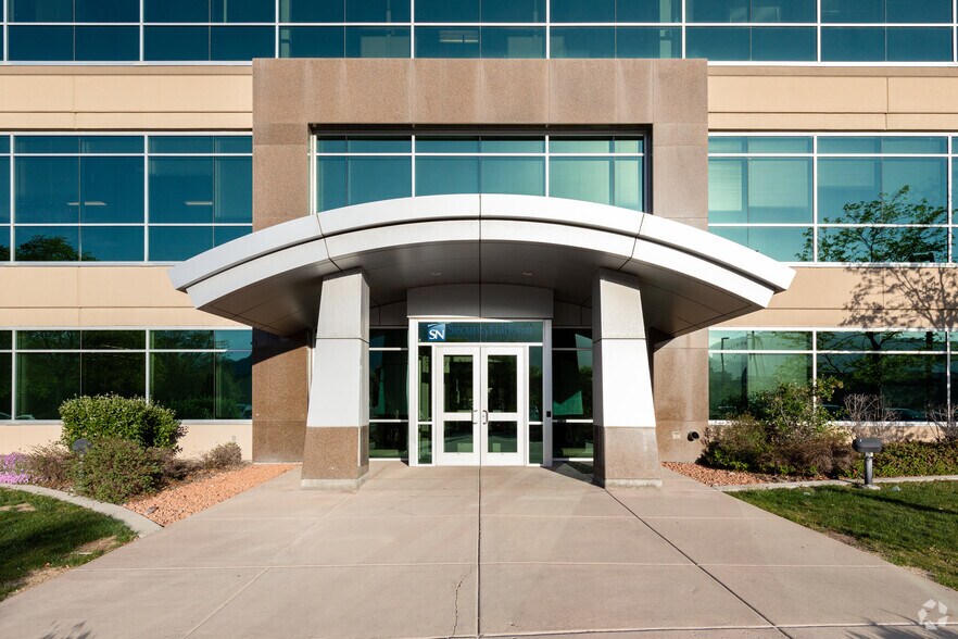 121 W Election Dr, Draper, UT à louer - Photo du bâtiment - Image 2 de 5