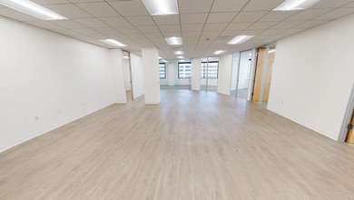 6300 Canoga Ave, Woodland Hills, CA à louer Numérisation 3D de Matterport- Image 1 de 2