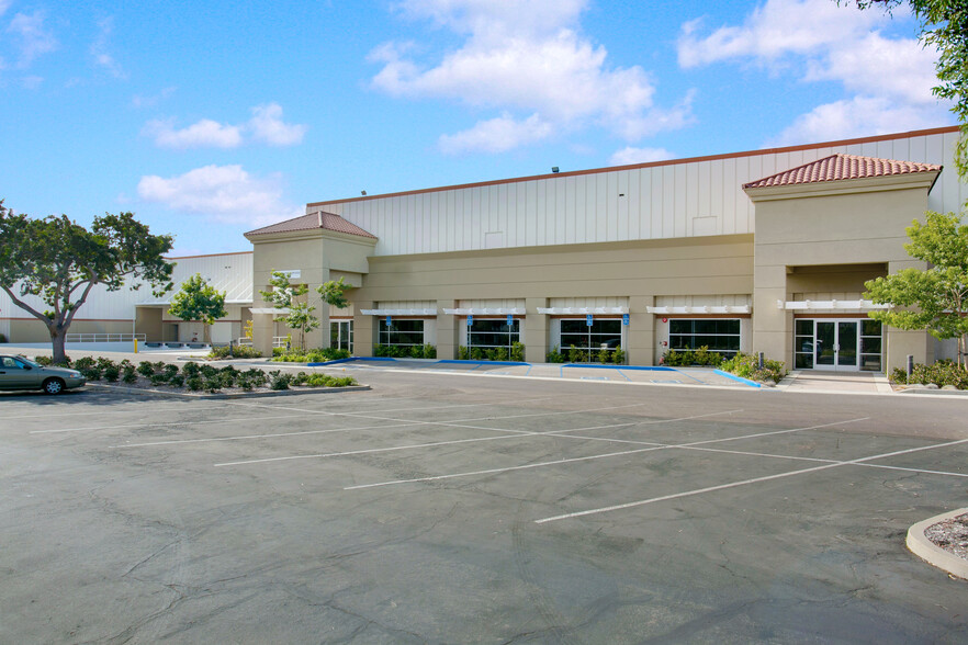 3233 E Mission Oaks Blvd, Camarillo, CA for lease - Building Photo - Image 3 of 4