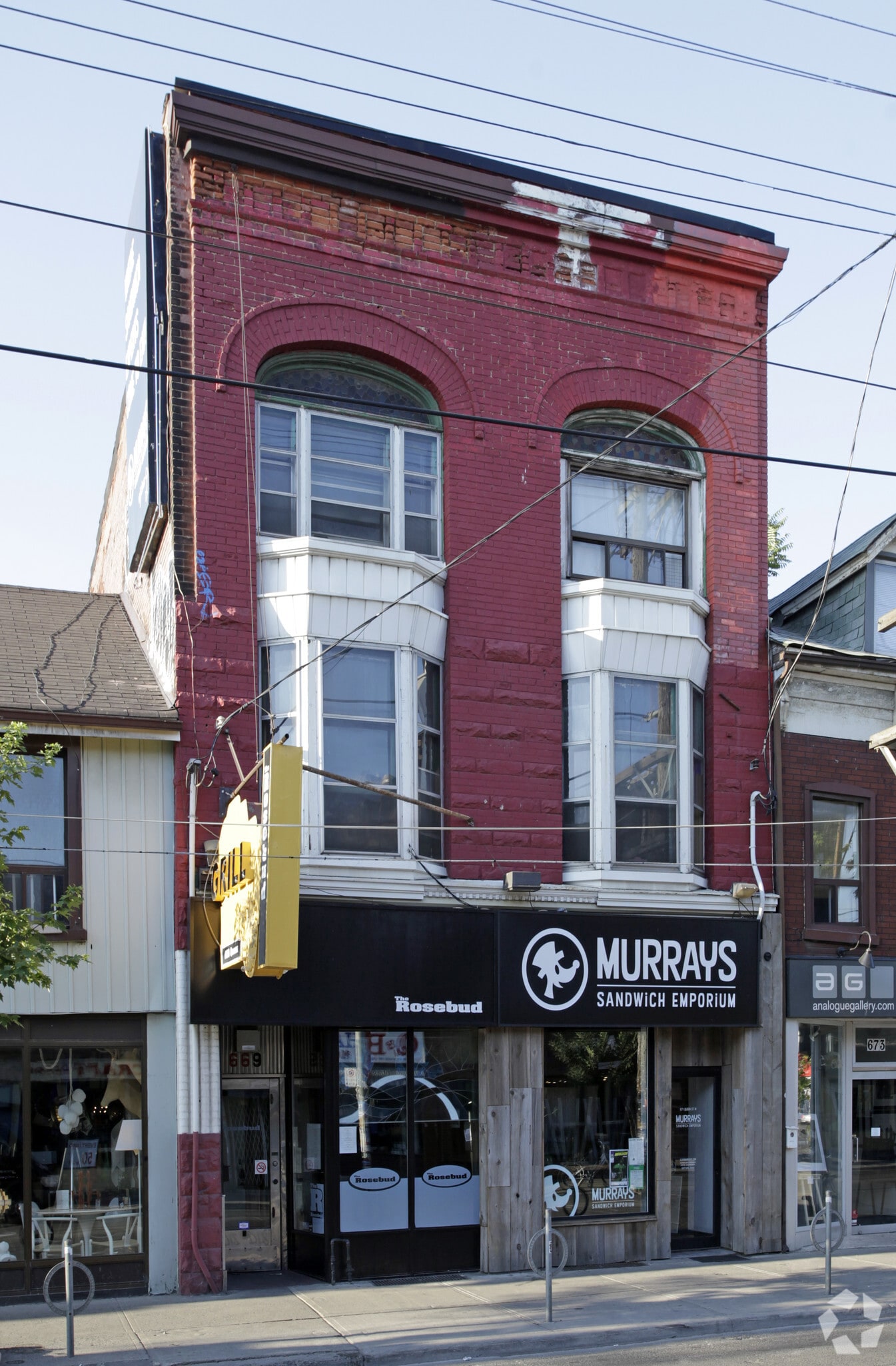 669-671 Queen St W, Toronto, ON for lease Primary Photo- Image 1 of 3