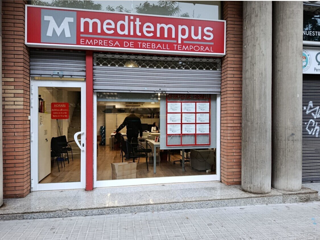 Commerce de détail dans Viladecans, Barcelona à louer Photo du bâtiment- Image 1 de 3