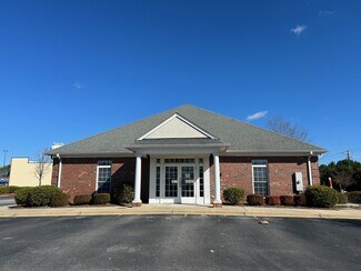 Plus de détails pour 3210 Ray Rd, Spring Lake, NC - Commerce de détail à louer