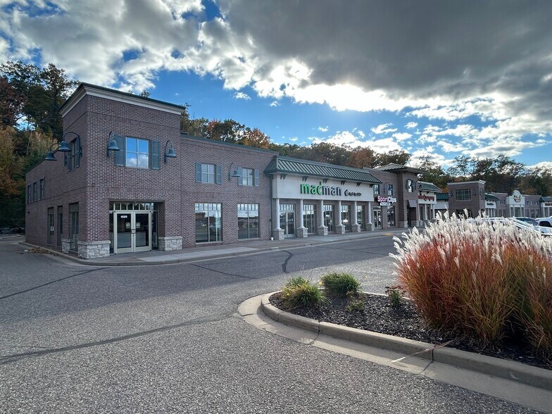 4655 Keystone Xing, Eau Claire, WI for lease - Building Photo - Image 2 of 4