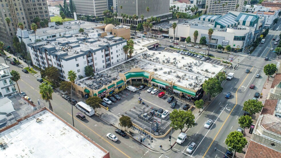 3450 W 6th St, Los Angeles, CA à louer - Photo du bâtiment - Image 2 de 6