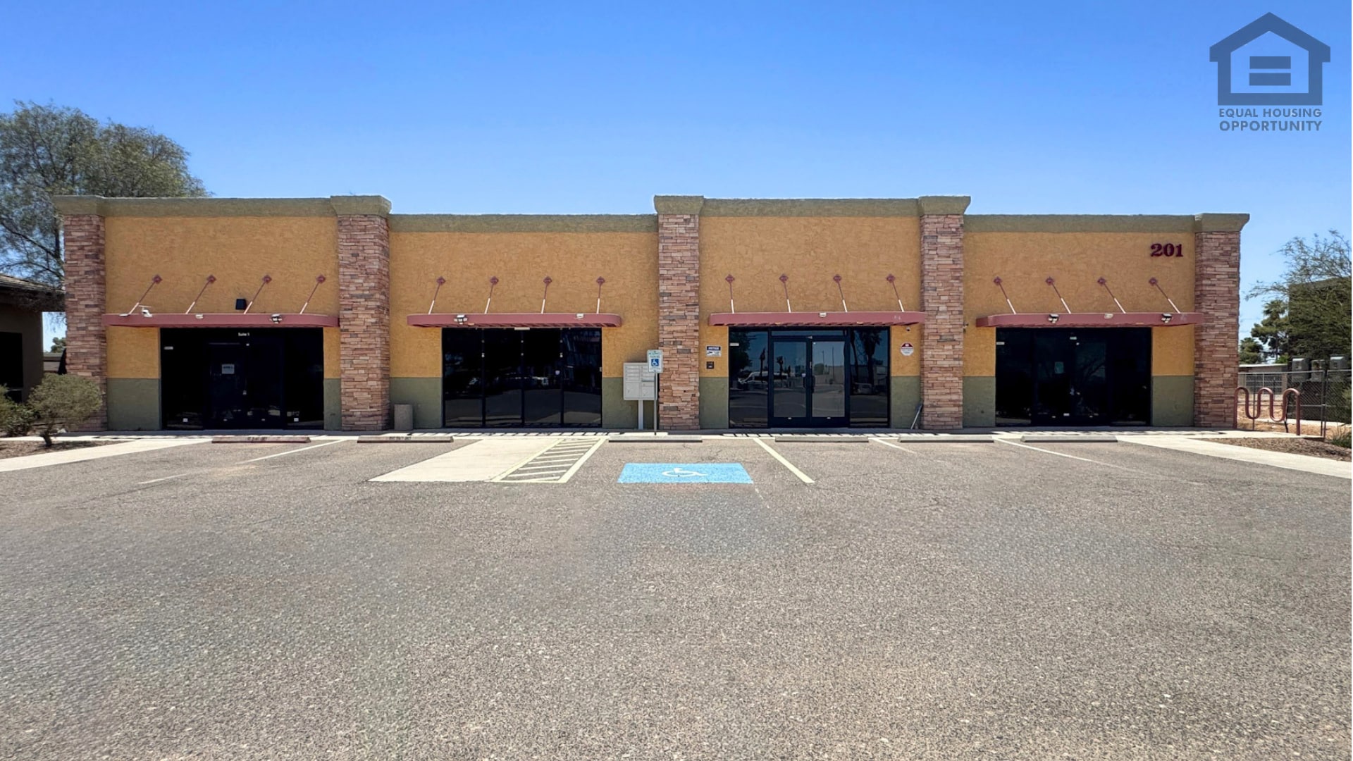 201 E Cottonwood Ln, Casa Grande, AZ for lease Building Photo- Image 1 of 61