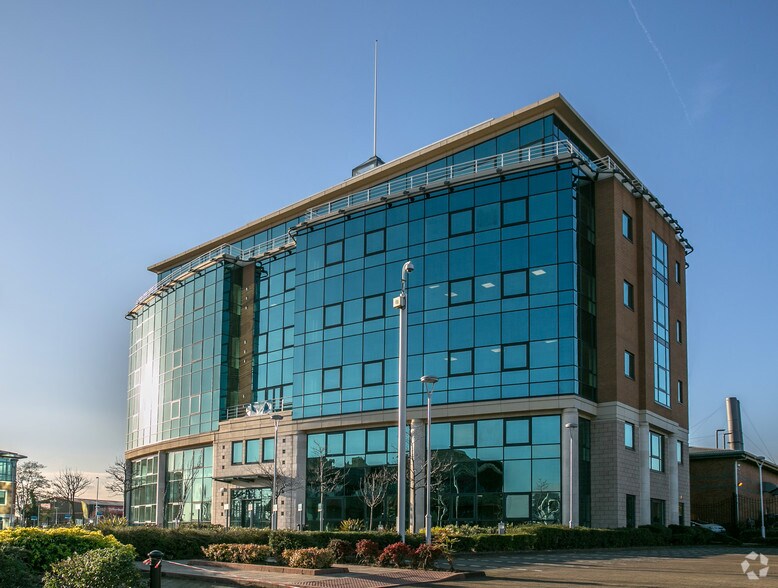 Rocky Ln, Birmingham à louer - Photo du bâtiment - Image 2 de 18