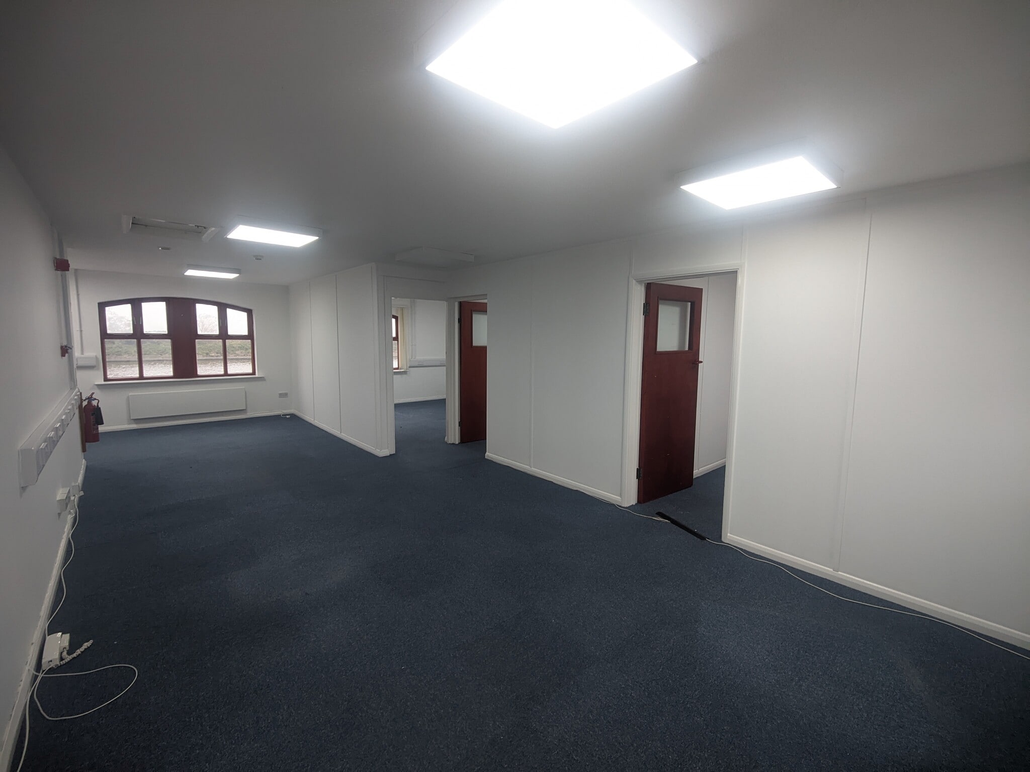 South Pier Rd, Ellesmere Port for lease Interior Photo- Image 1 of 4