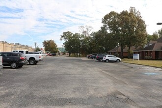 4295 Kinsey Dr, Tyler, TX for lease Building Photo- Image 2 of 8