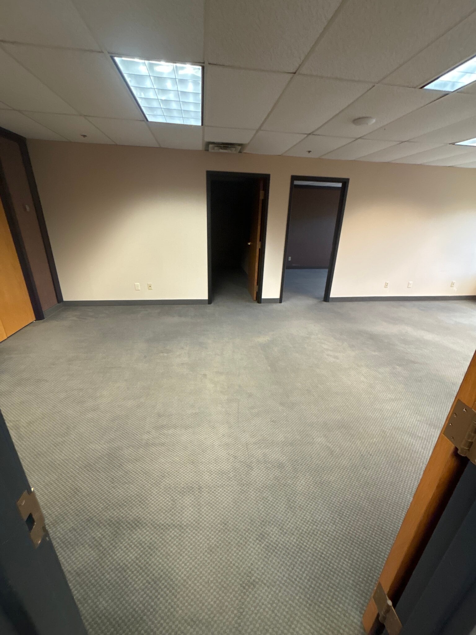 750 2nd St NE, Hopkins, MN for lease Interior Photo- Image 1 of 5