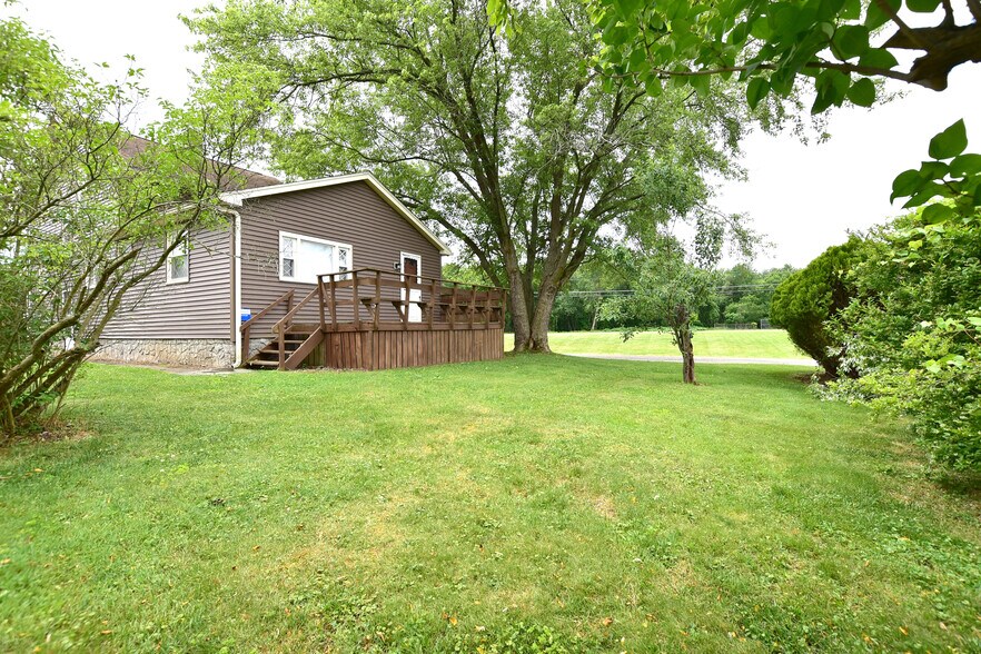 7 Short/Mid-Term Rental Properties portefeuille de 7 propriétés à vendre sur LoopNet.ca - Photo du bâtiment - Image 3 de 49