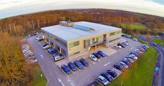 Plus de détails pour 25 Barnes Wallis Rd, Fareham - Coworking à louer