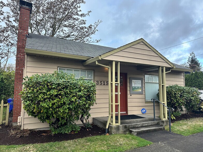 3515 NE 43rd Ave, Portland, OR à louer - Photo du bâtiment - Image 1 de 4
